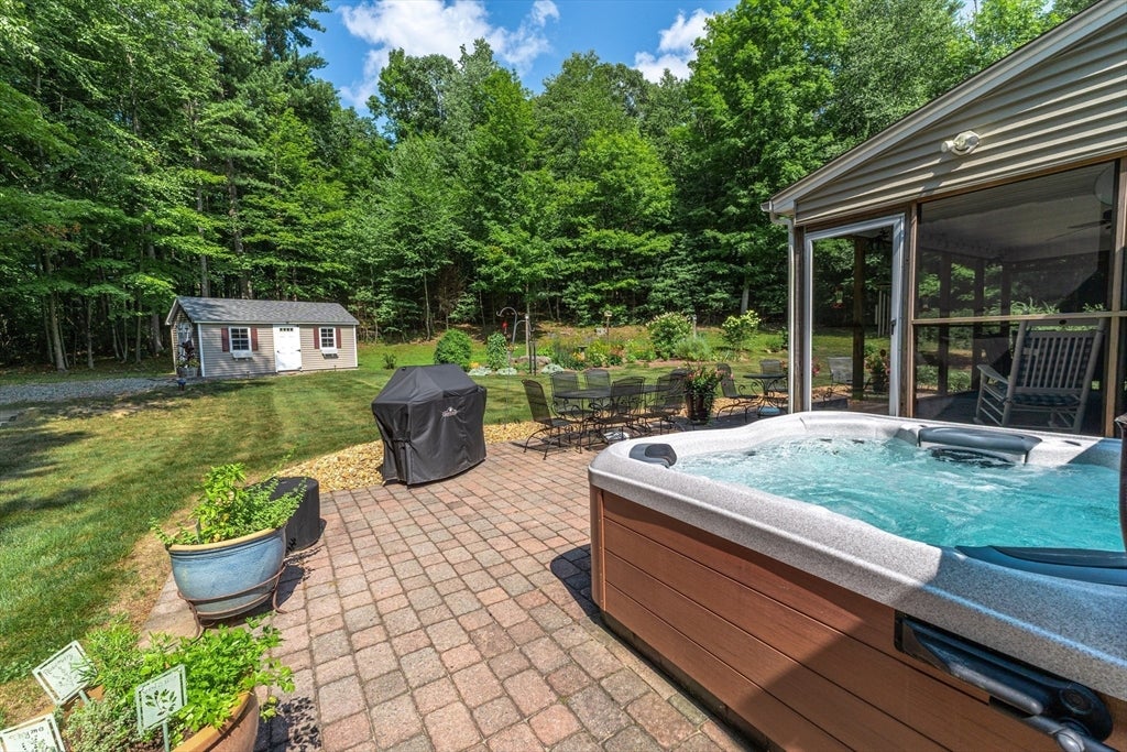 383 Mashapaug Rd, Holland, MA, 383 Mashapaug Rd, Holland, MA Photo #39