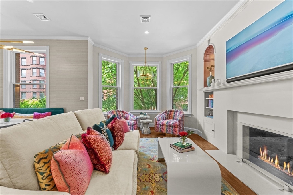 402 Marlborough St 3