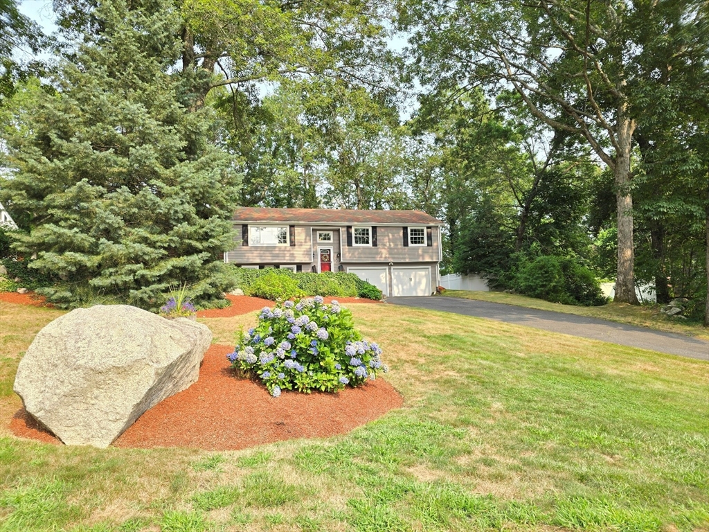 17 Stagecoach Dr