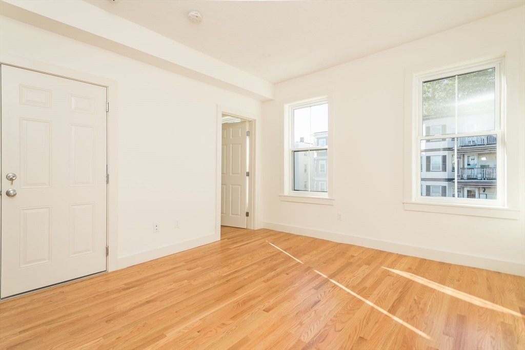152 Pleasant Street
