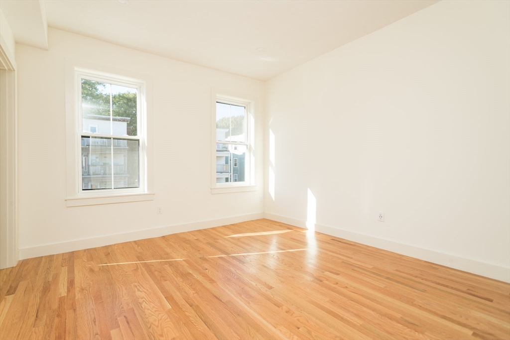 152 Pleasant Street