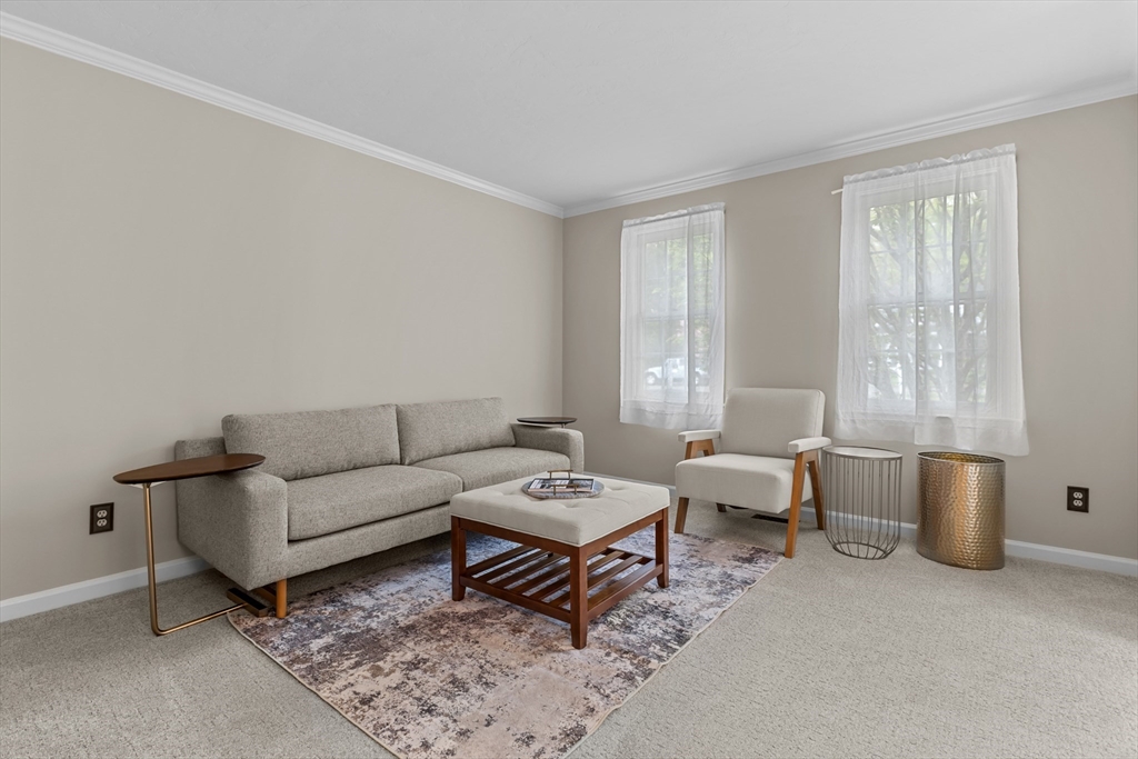 20 Rockwell Dr