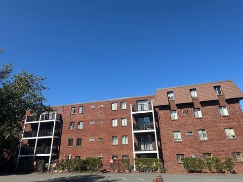 5 Washington St B2 Reading MA 01867