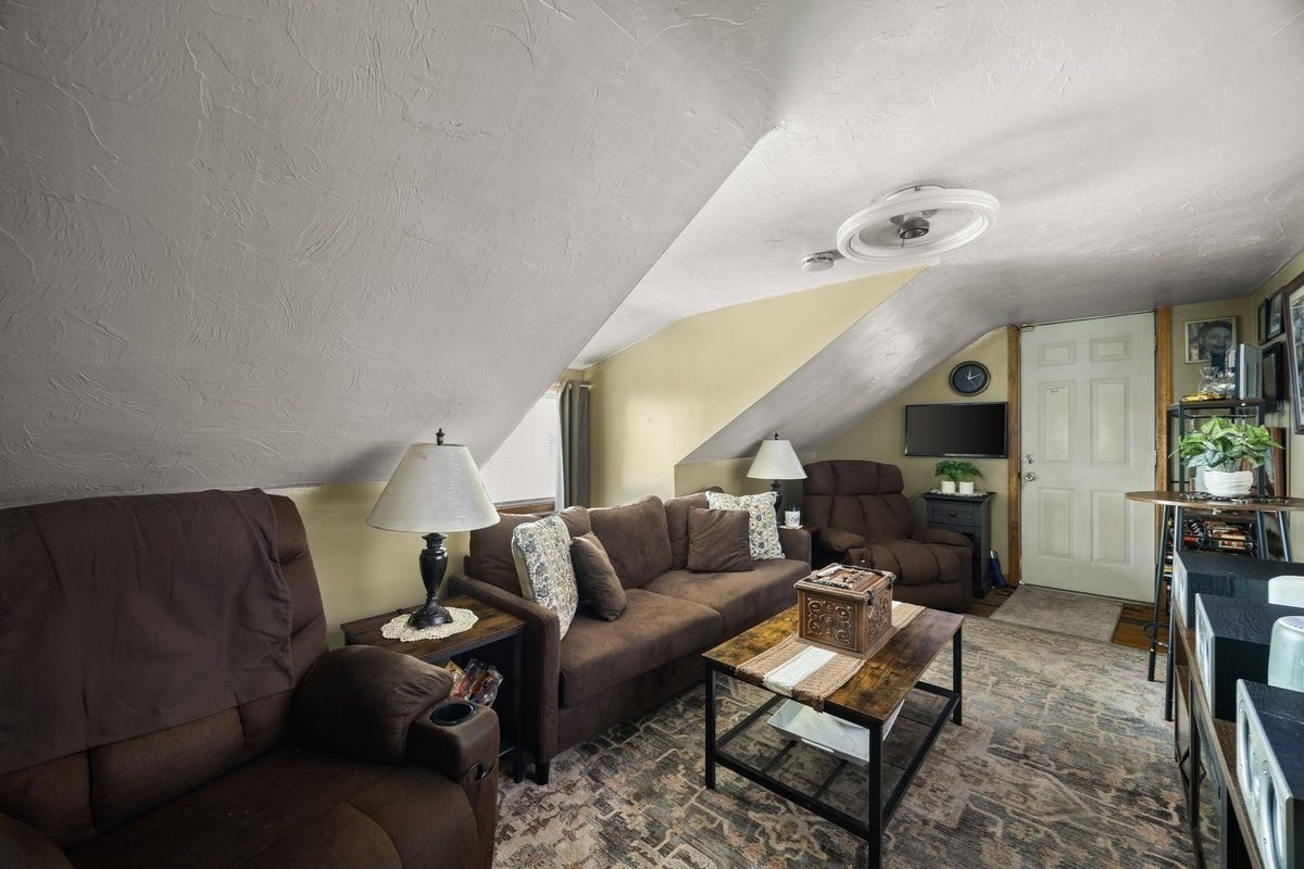 315 Washington St, Fall River, MA, 315 Washington St, Fall River, MA Photo #29