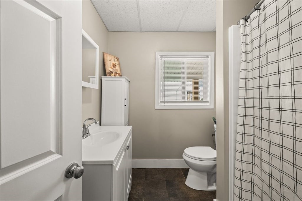 315 Washington St, Fall River, MA, 315 Washington St, Fall River, MA Photo #16