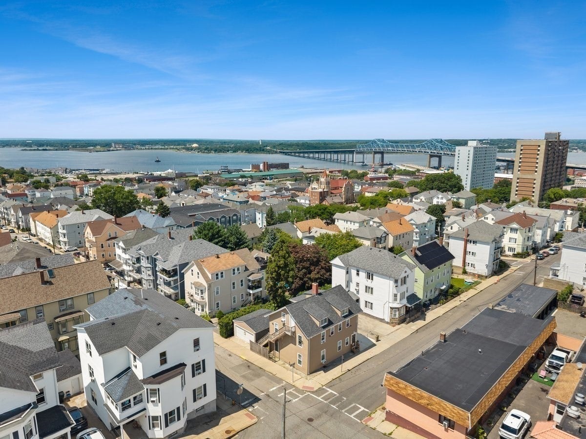 315 Washington St, Fall River, MA, 315 Washington St, Fall River, MA Photo #1