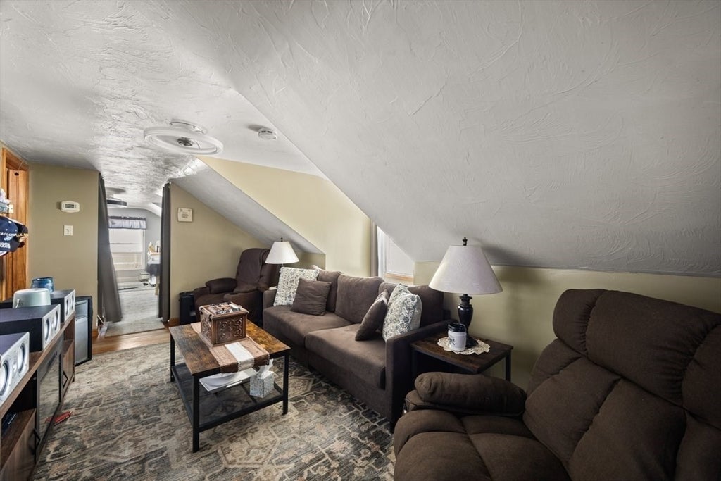 315 Washington St, Fall River, MA, 315 Washington St, Fall River, MA Photo #31