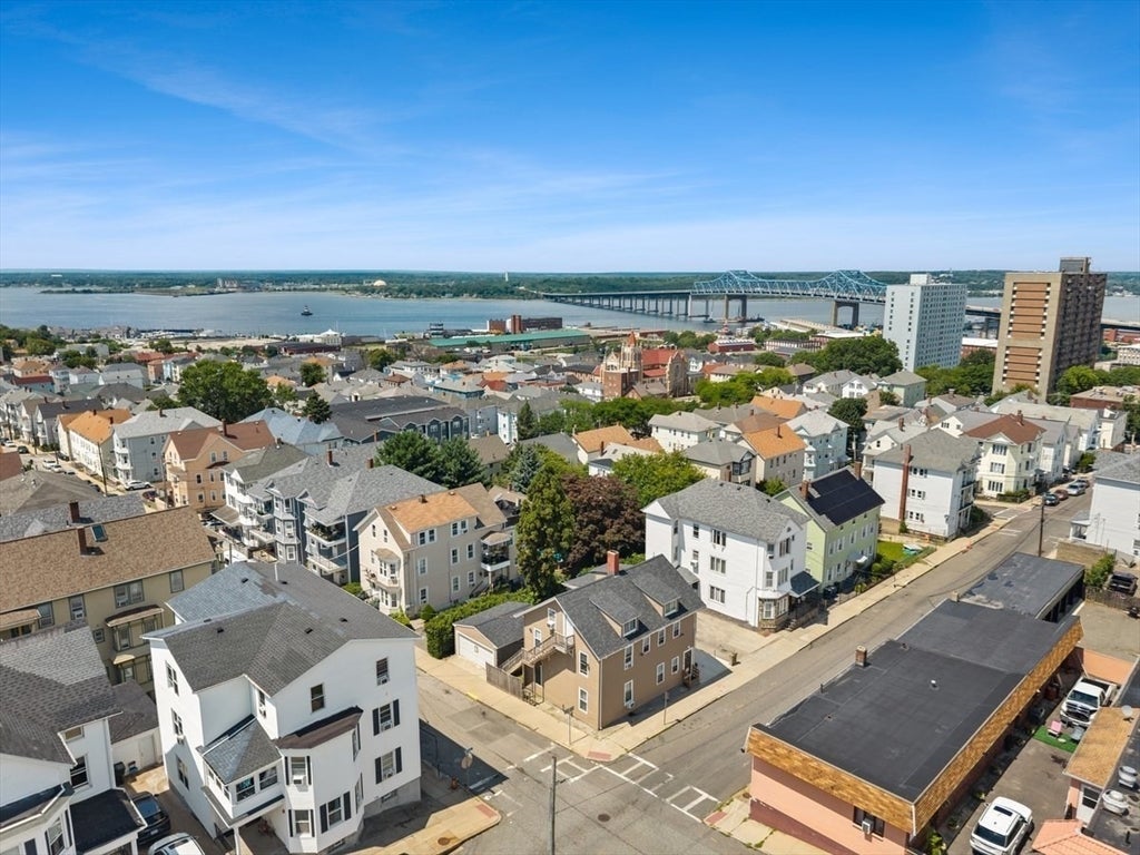 315 Washington St, Fall River, MA, 315 Washington St, Fall River, MA Photo #4