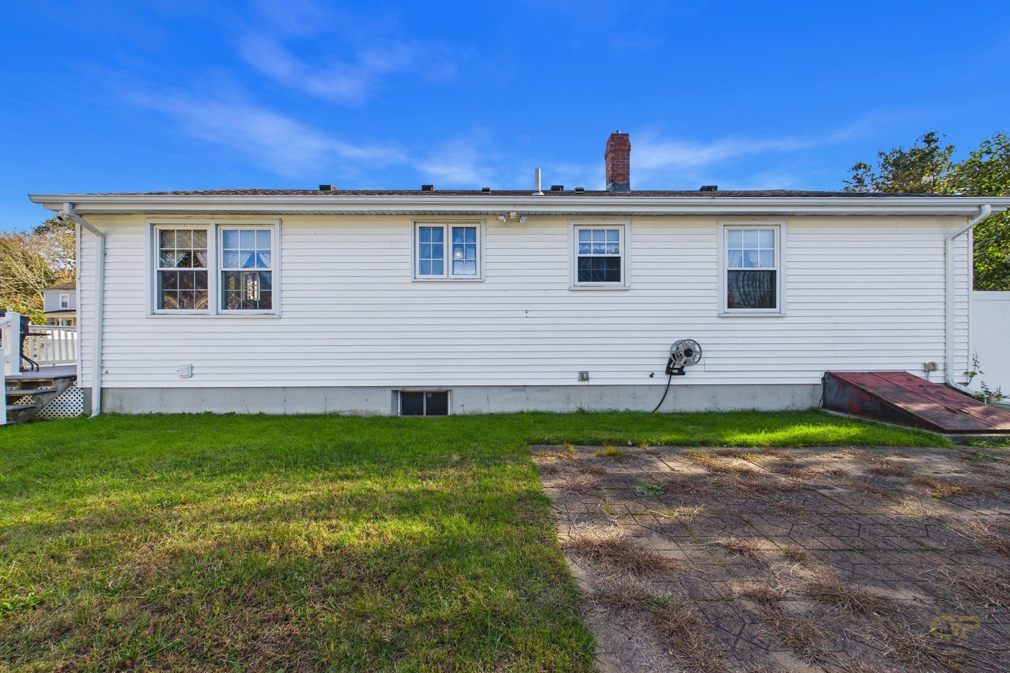 37 Kenney St