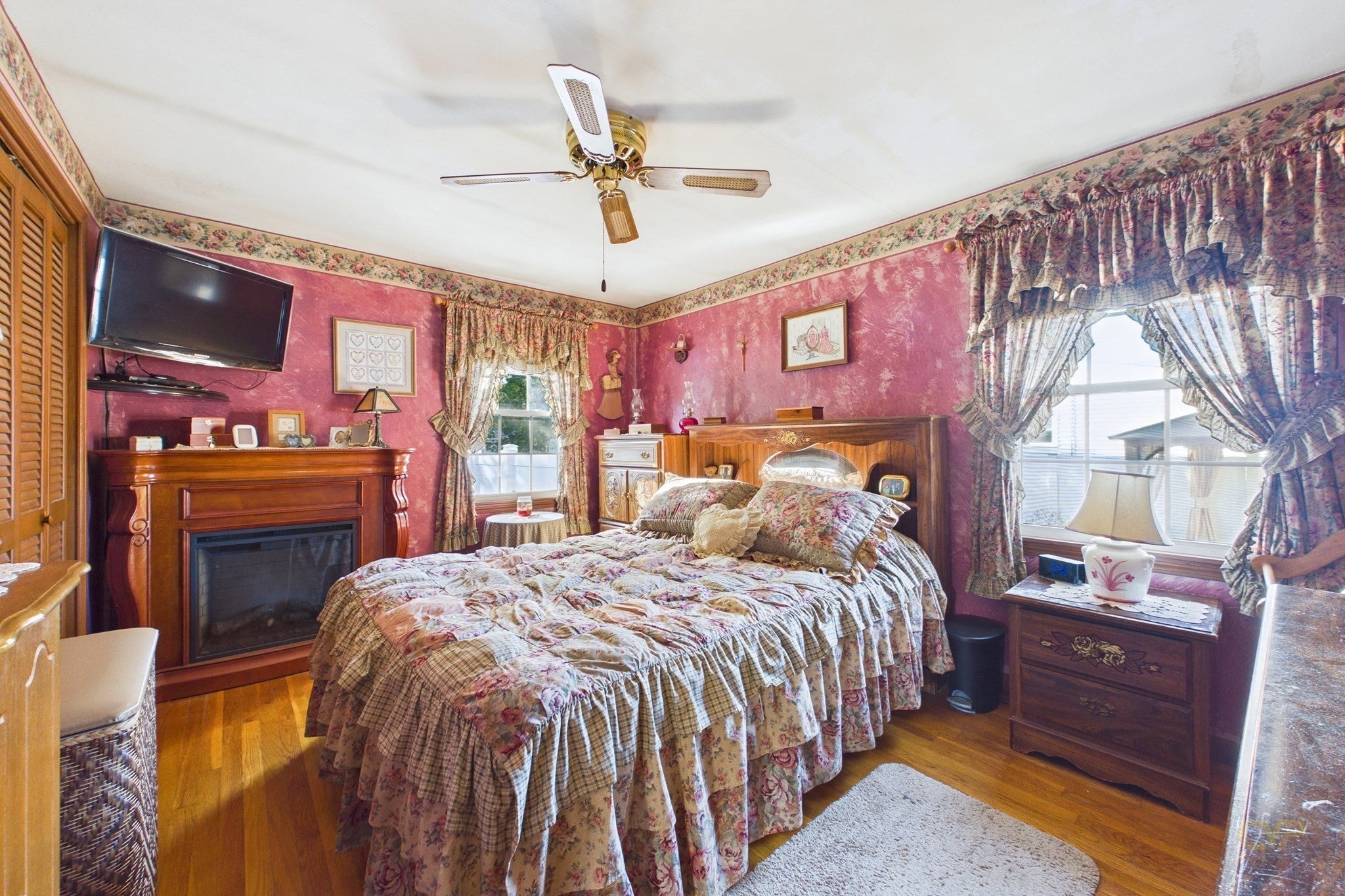 37 Kenney St, New Bedford, MA Photo #25