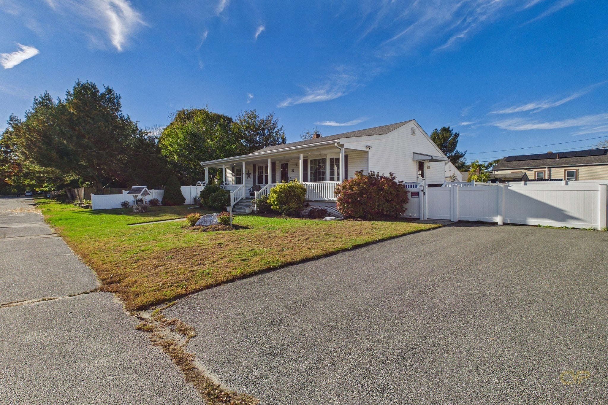 37 Kenney St, New Bedford, MA Photo #8
