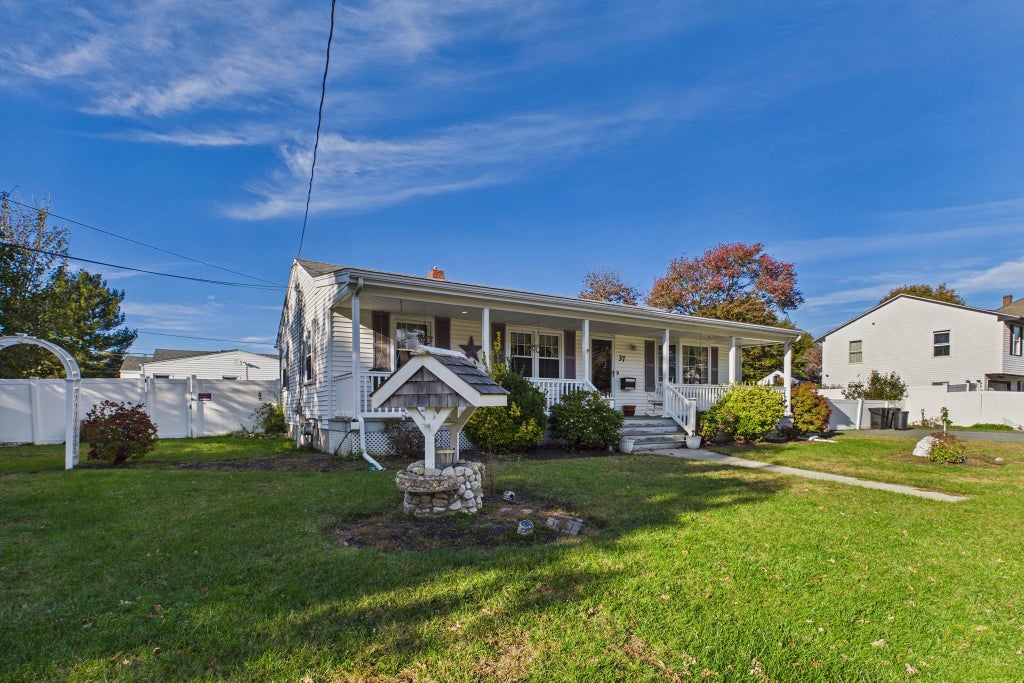 Photo of 37 Kenney St, New Bedford, MA 02746 (MLS # 73595065)