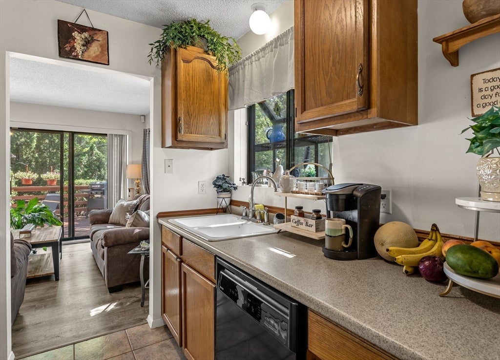 20 Roundhouse Rd #20, Bourne, MA, 20 Roundhouse Rd #20, Bourne, MA Photo #13