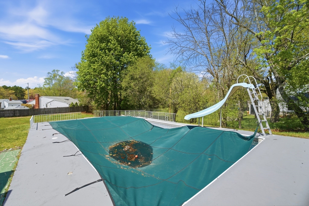 304 High St, Randolph, MA Photo #17