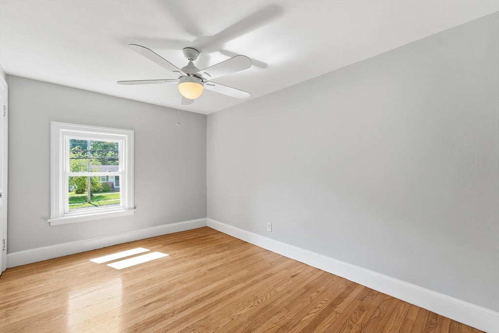 4 Hale St, West Springfield, MA Photo #12