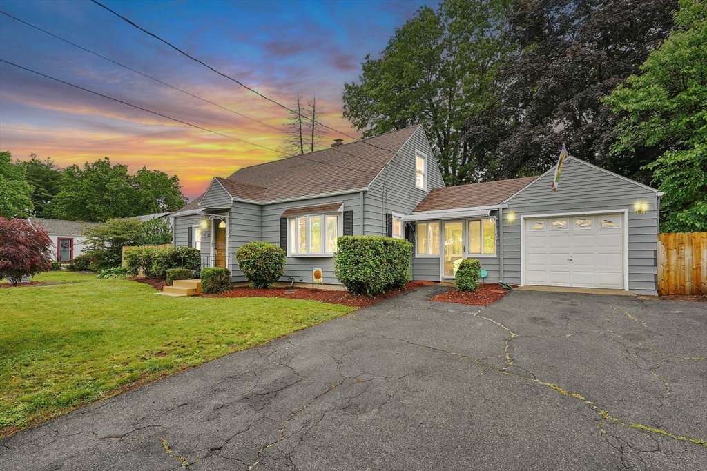 122 Brookside Cir