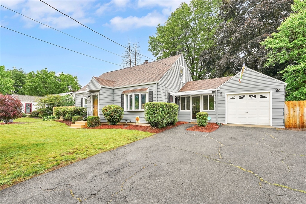 122 Brookside Cir