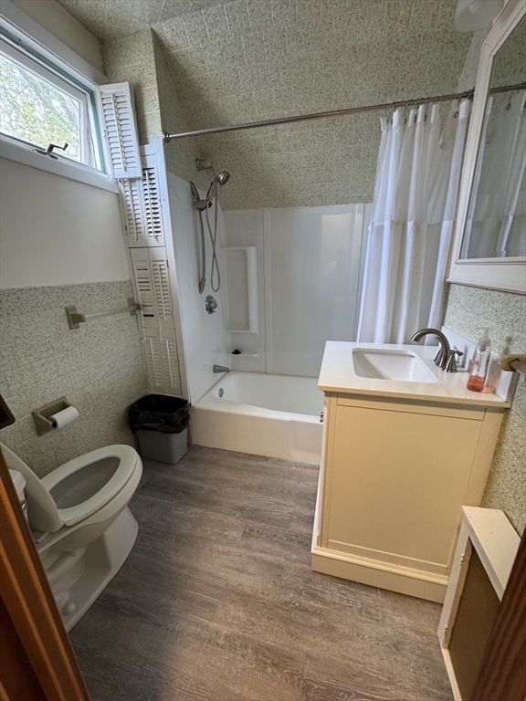 2 Rosedale Ave, Everett, MA, 2 Rosedale Ave, Everett, MA Photo #7