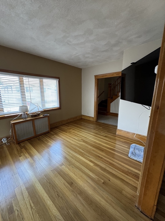 2 Rosedale Ave, Everett, MA, 2 Rosedale Ave, Everett, MA Photo #4
