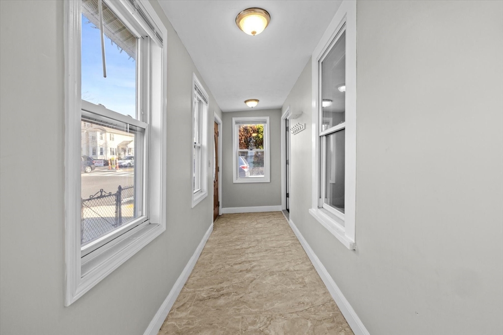 1176 Hyde Park