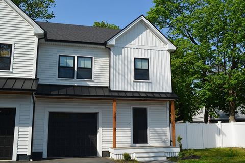 Photo of 361 Salem St #2, Wakefield, MA 01880 (MLS # 73520978)