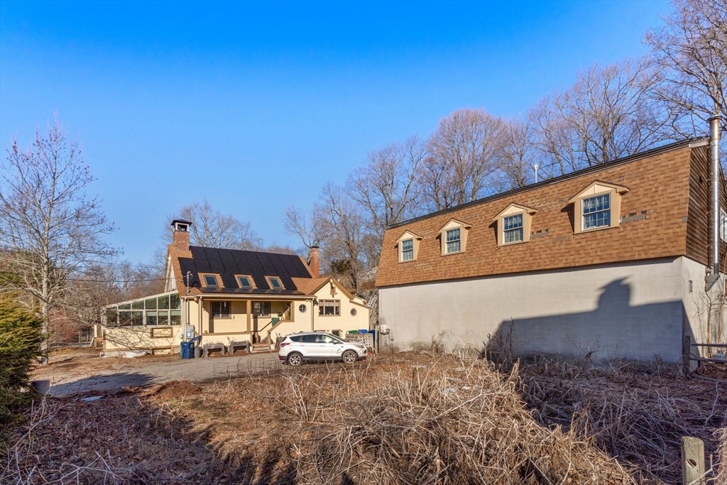 103 Thurston Road