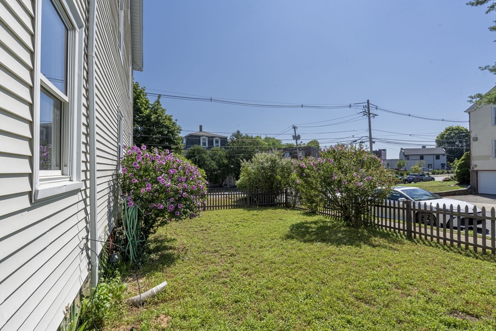 28 Forest St