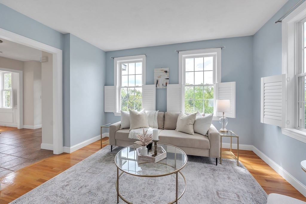 32 Westview Ave