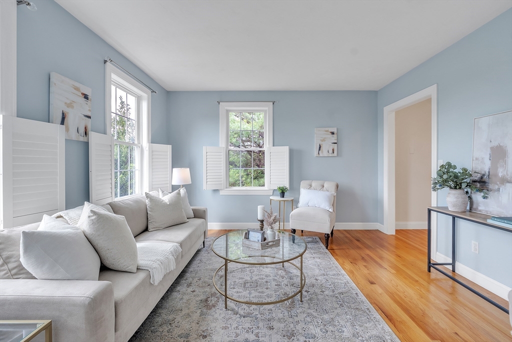 32 Westview Ave