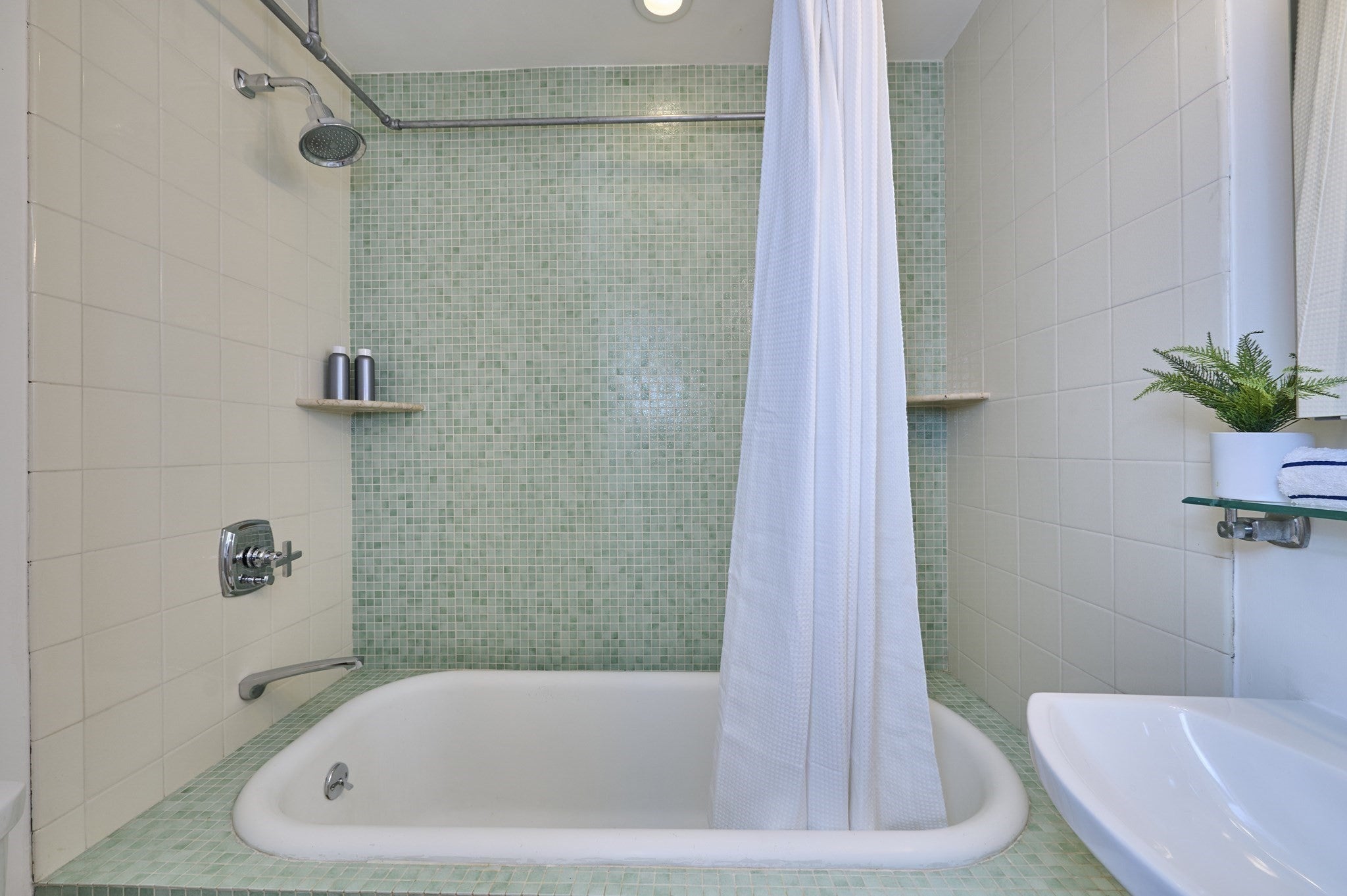 35 Saratoga Street #1, Boston, MA, 35 Saratoga Street #1, Boston, MA Photo #6