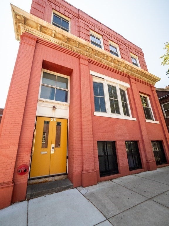 35 Saratoga Street #1, Boston, MA, 35 Saratoga Street #1, Boston, MA Photo #2