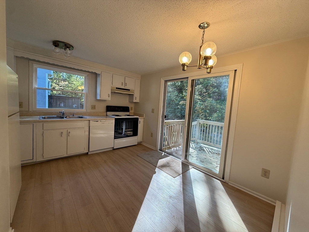 270 Sunderland Road 77