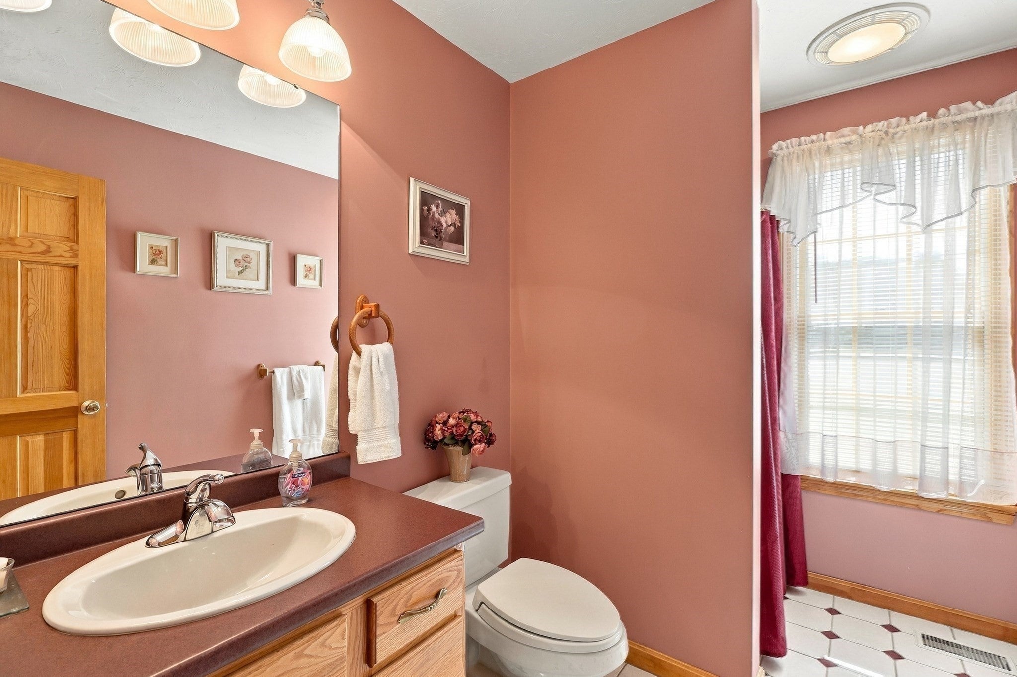 473 Main Street, Hudson, MA, 473 Main Street, Hudson, MA Photo #28