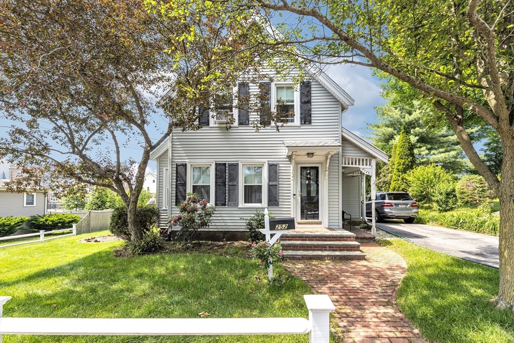 252 Railroad Ave