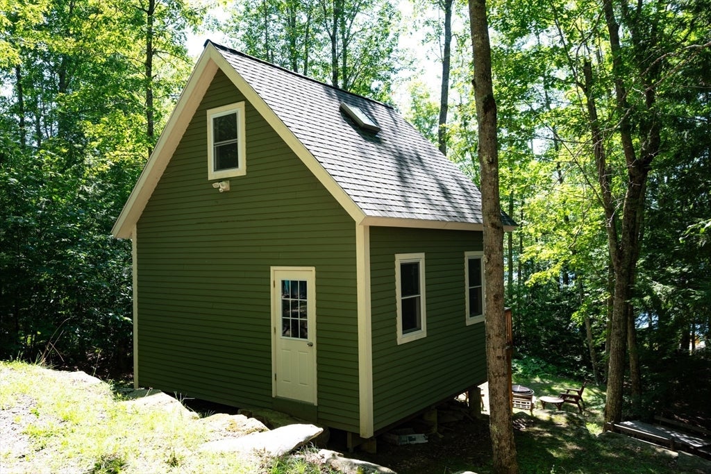 64 Lake Haven Lane