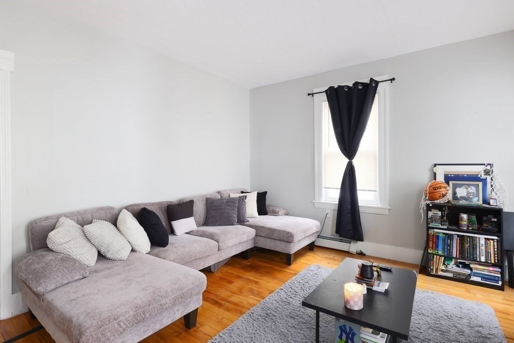 165 Ingleside Ave