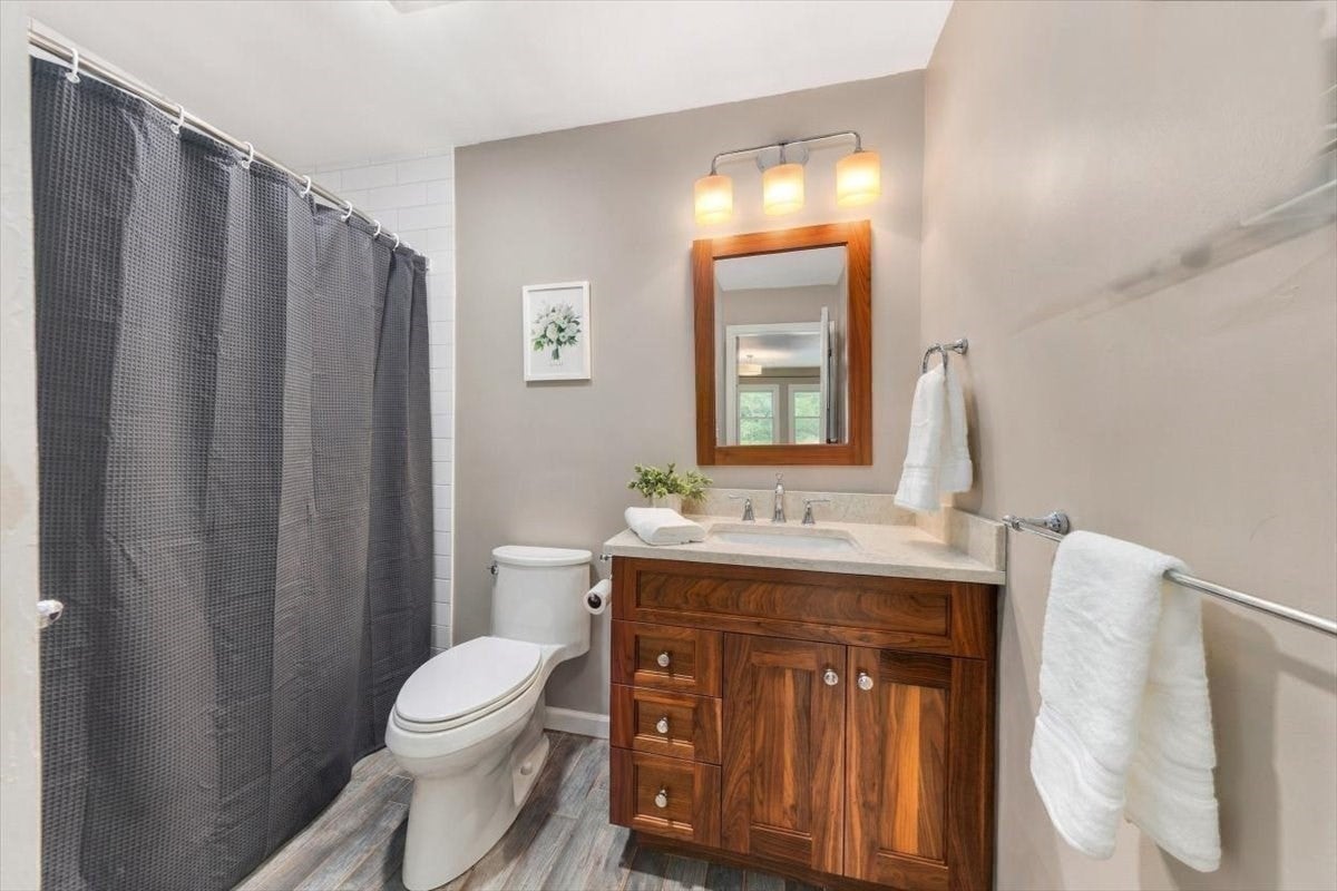 1905 Hockley Drive #1905, Hingham, MA Photo #18