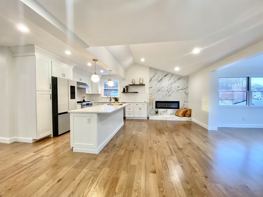 105 South Quinsigamond Ave