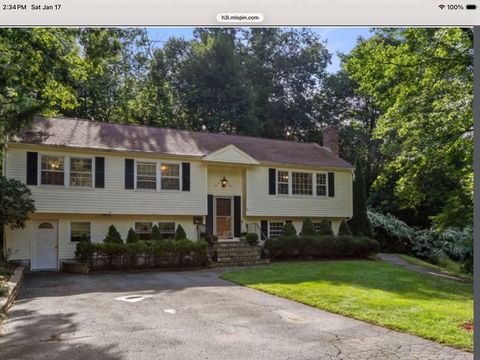 96 Washburn Avenue Wellesley MA 02481