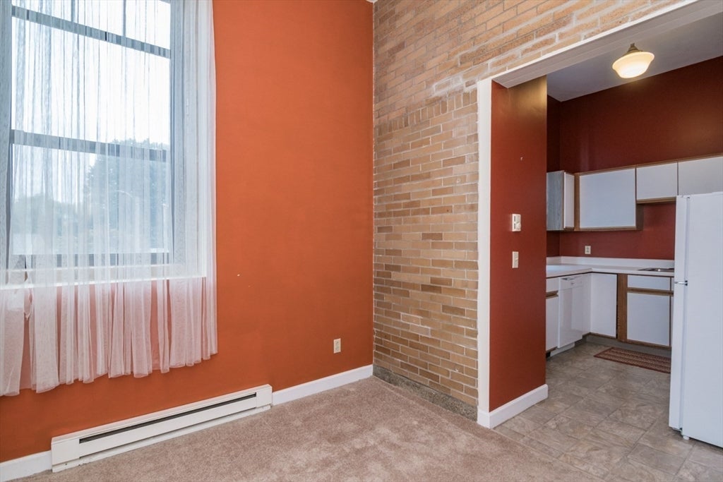 90 Mckinstry Ave #221, Chicopee, MA, 90 Mckinstry Ave #221, Chicopee, MA Photo #6