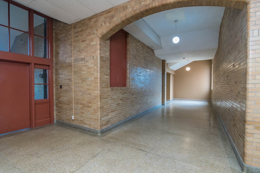 90 Mckinstry Ave #221, Chicopee, MA, 90 Mckinstry Ave #221, Chicopee, MA Photo #2