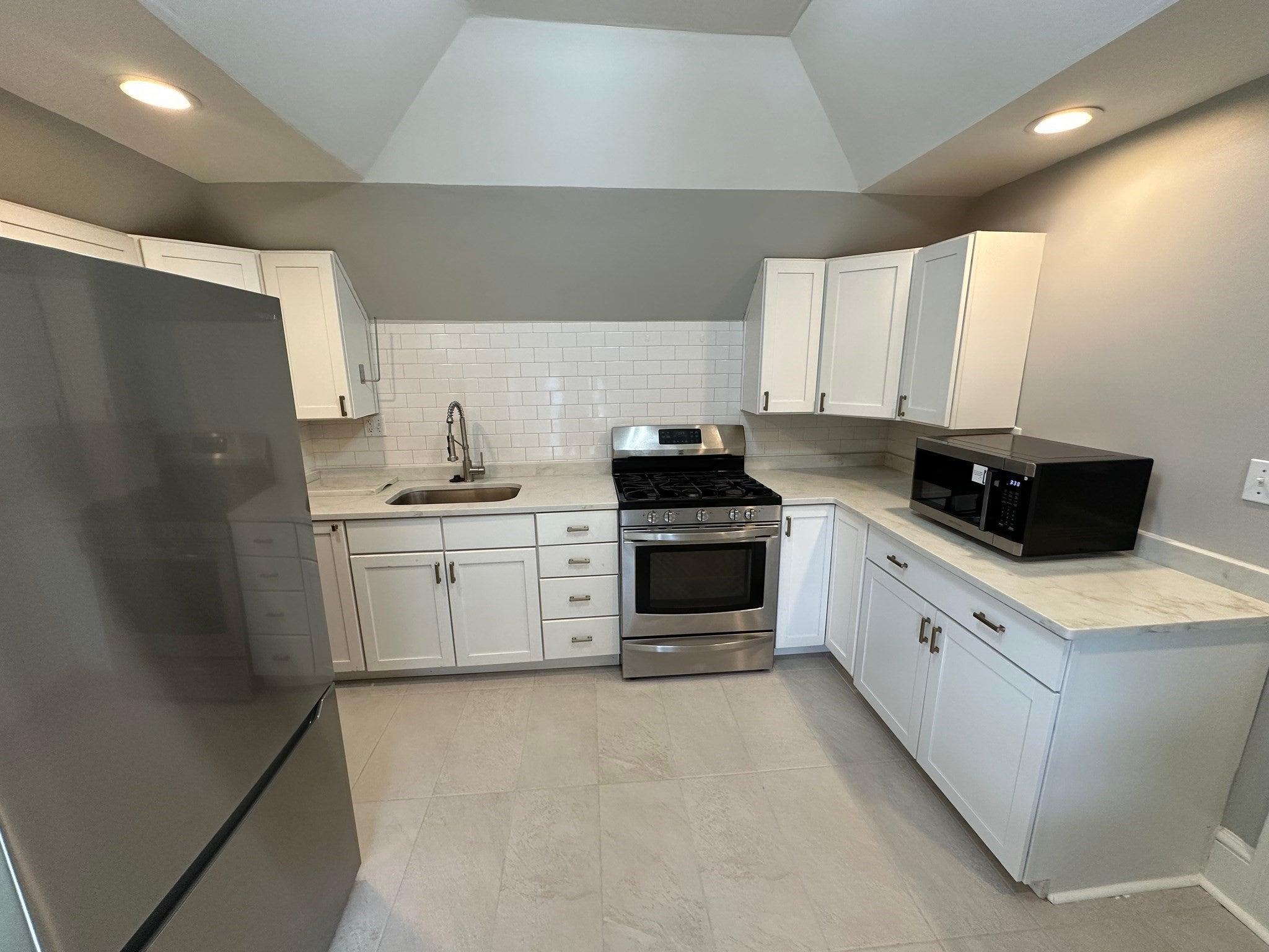 18 Maple Street #1, Watertown, MA Photo #4