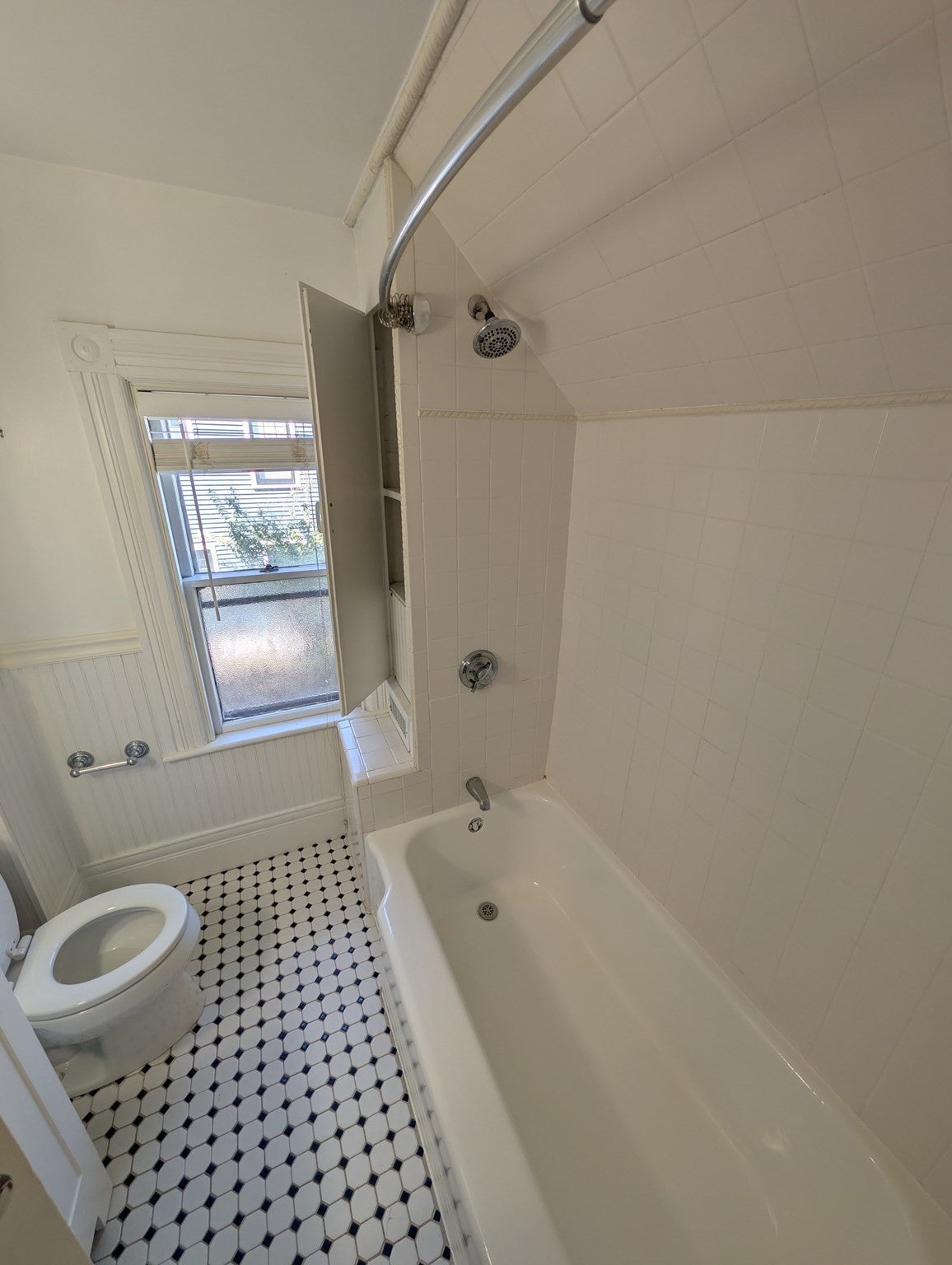 18 Maple Street #1, Watertown, MA Photo #15