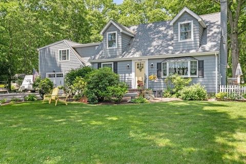 546 Towne St North Attleboro MA 02760