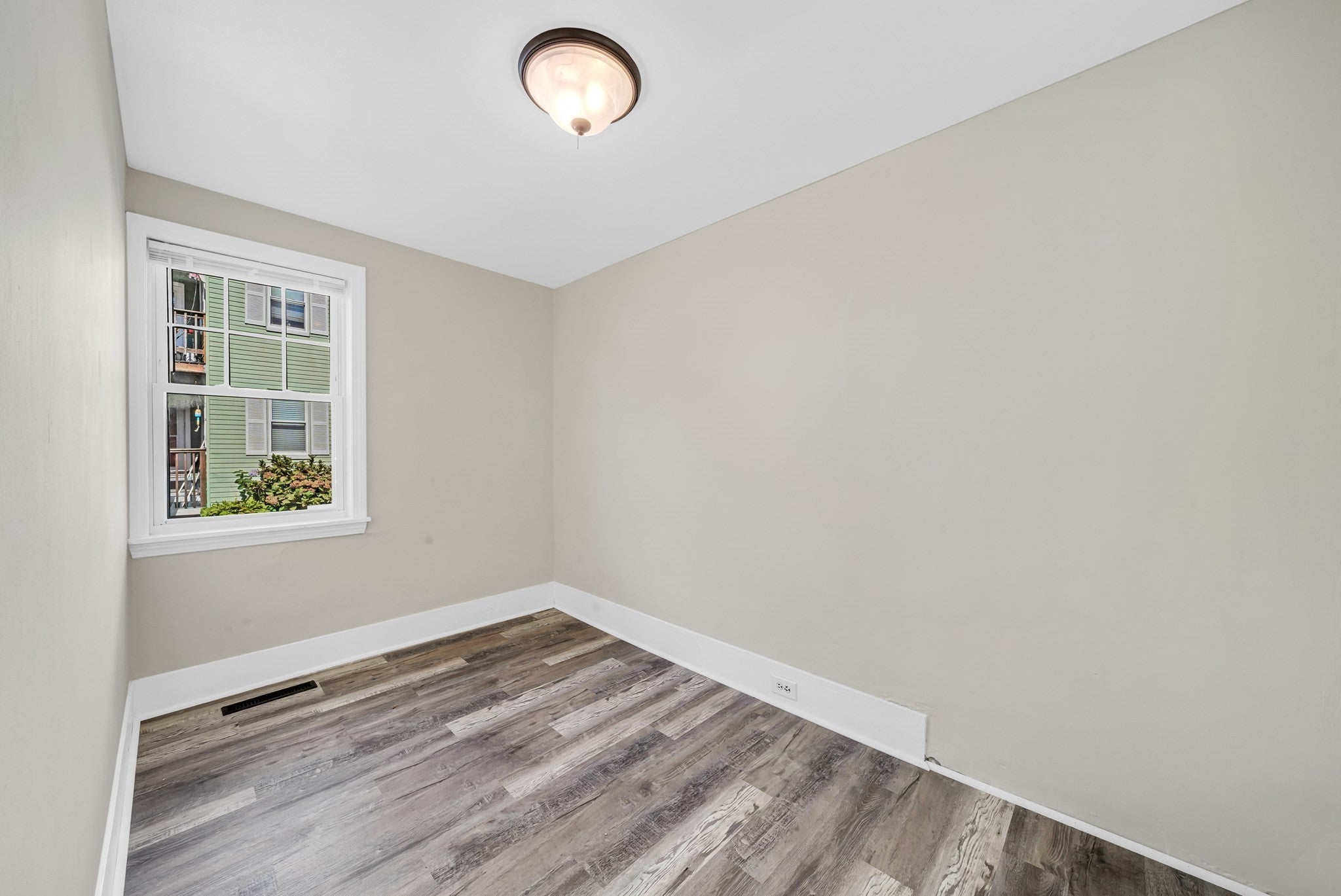 147 High St, Danvers, MA, 147 High St, Danvers, MA Photo #15