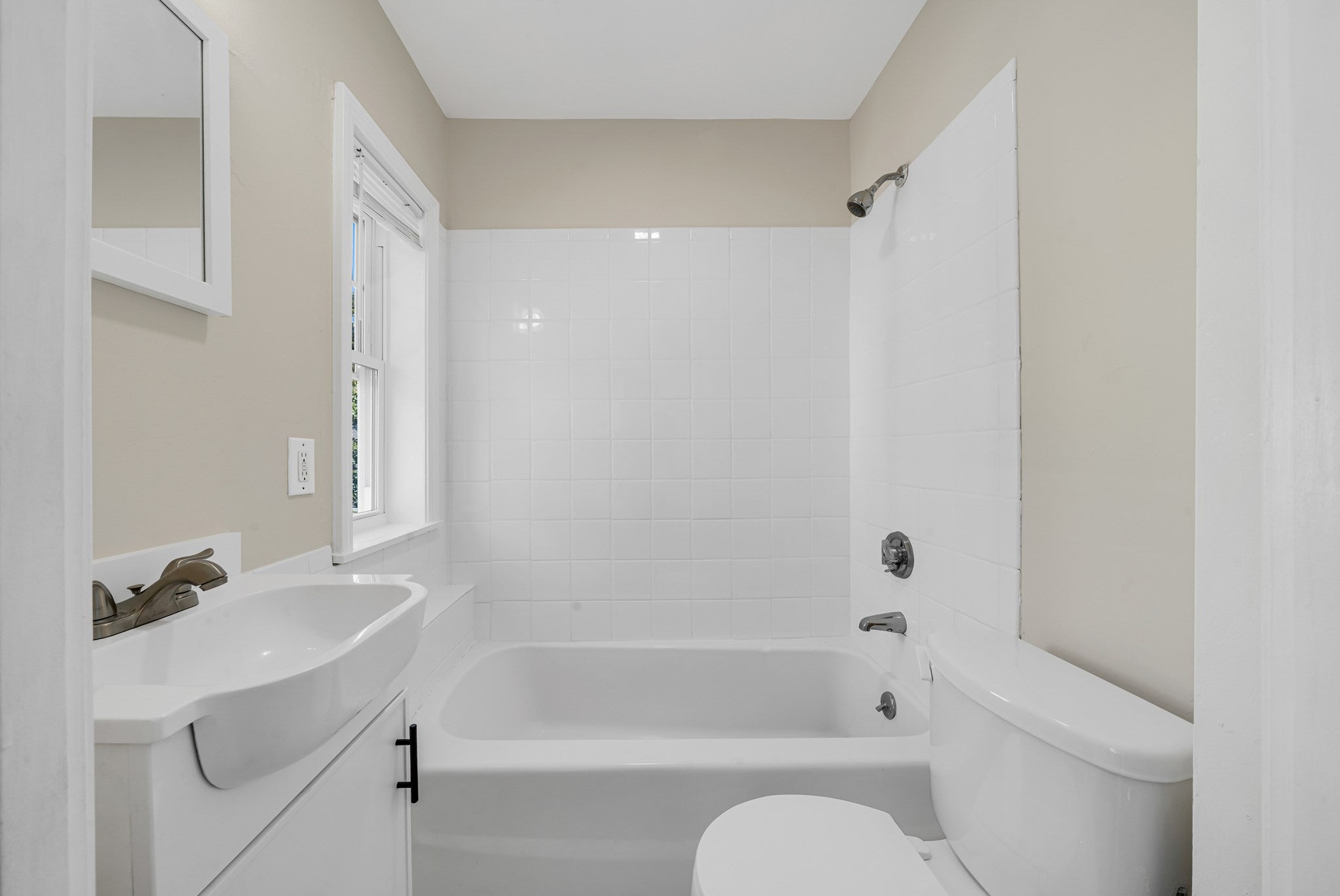 147 High St, Danvers, MA, 147 High St, Danvers, MA Photo #22