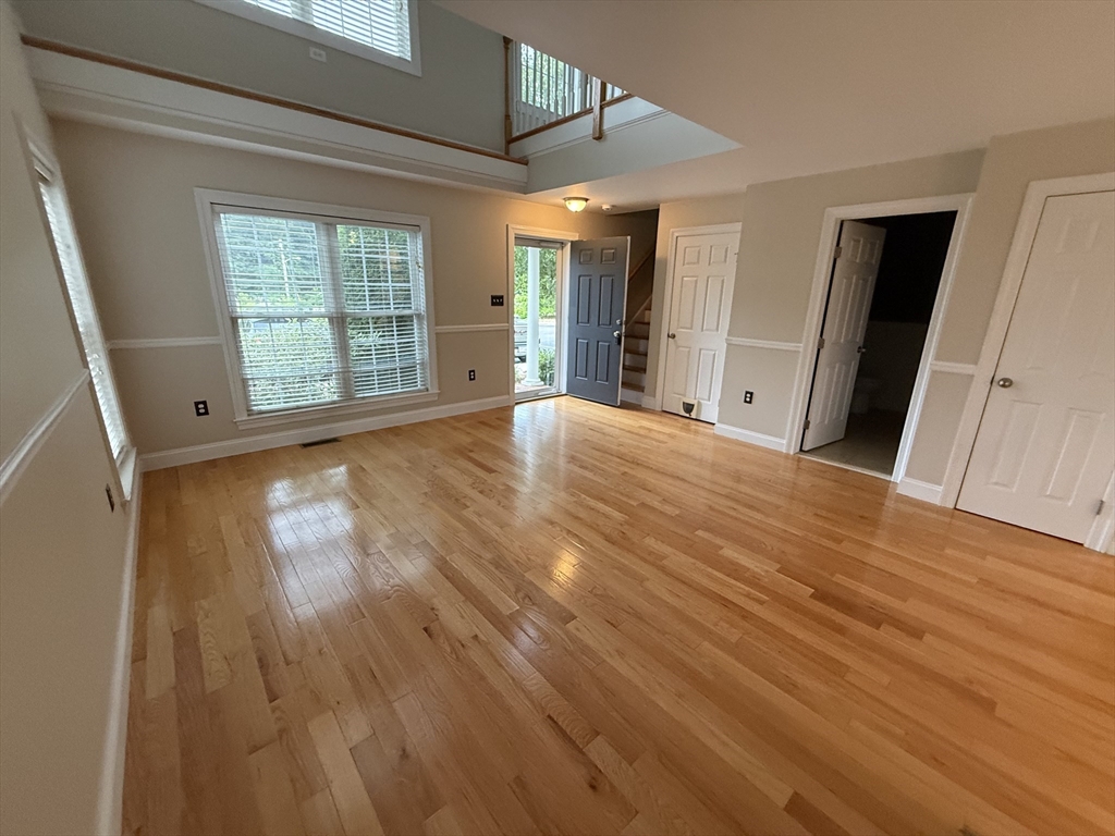 204 Center St 9