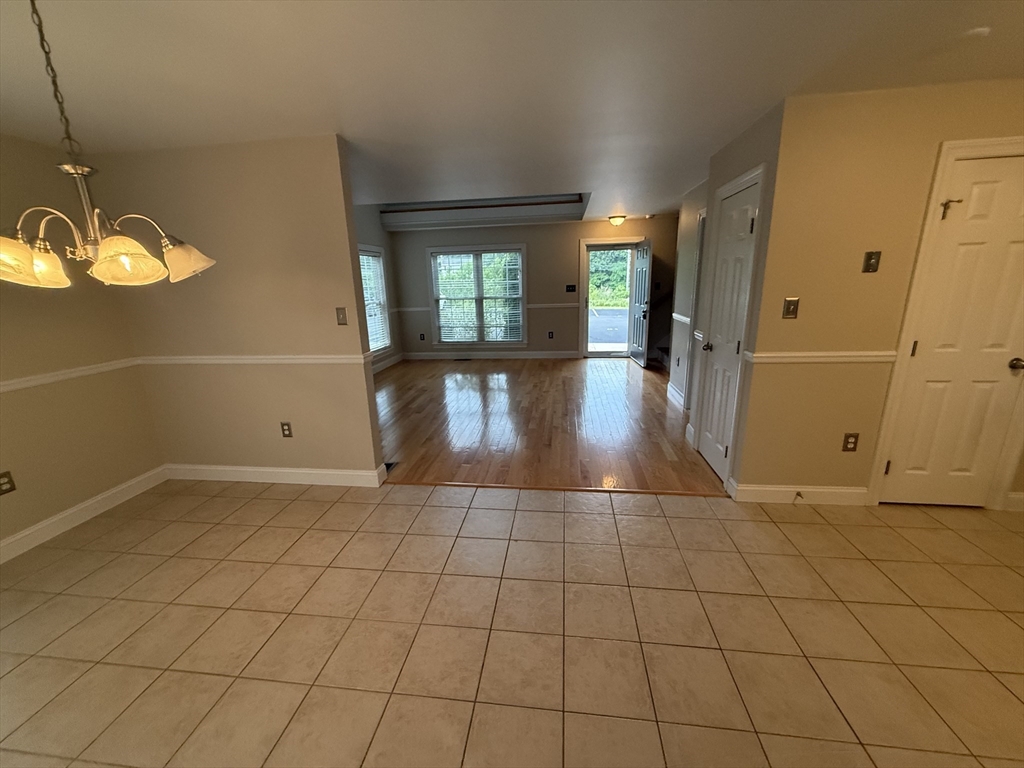 204 Center St 9