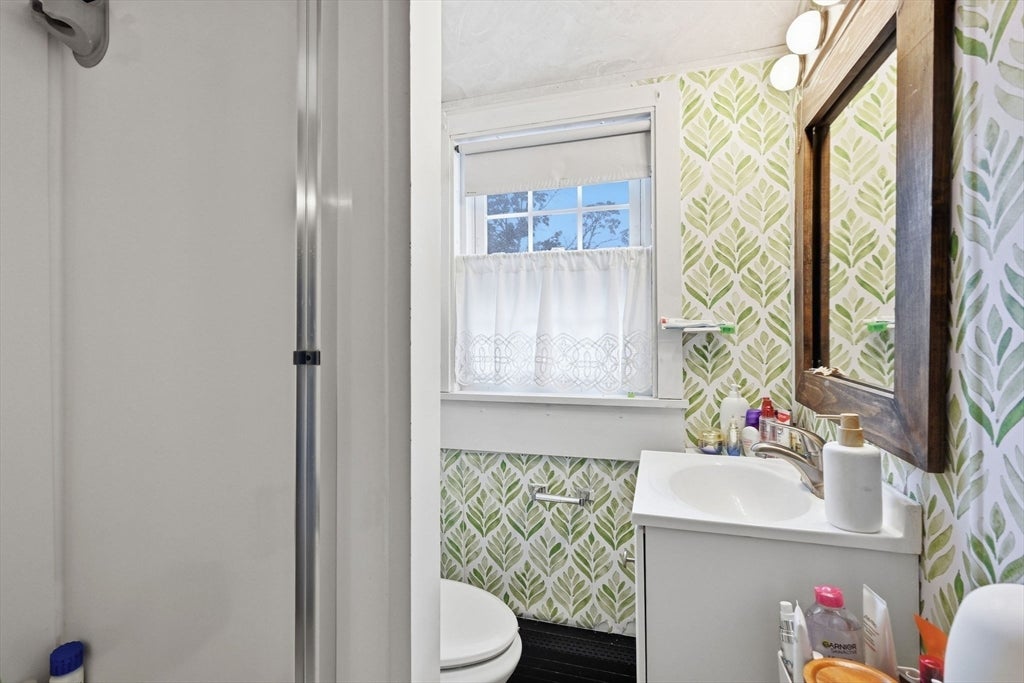 53 School St, Barnstable, MA, 53 School St, Barnstable, MA Photo #33