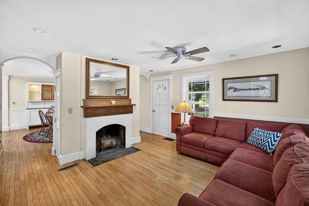 658 Main St, Harwich, MA Photo #13